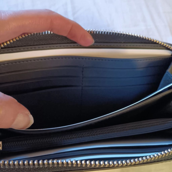 NWT Kate Spade New York Laurel Way Neda Large Wallet - Picture 6 of 8